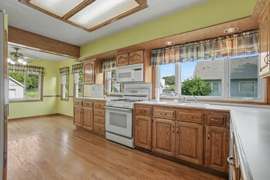 8 Bennett Avenue, Council Bluffs, IA 51503 - #3