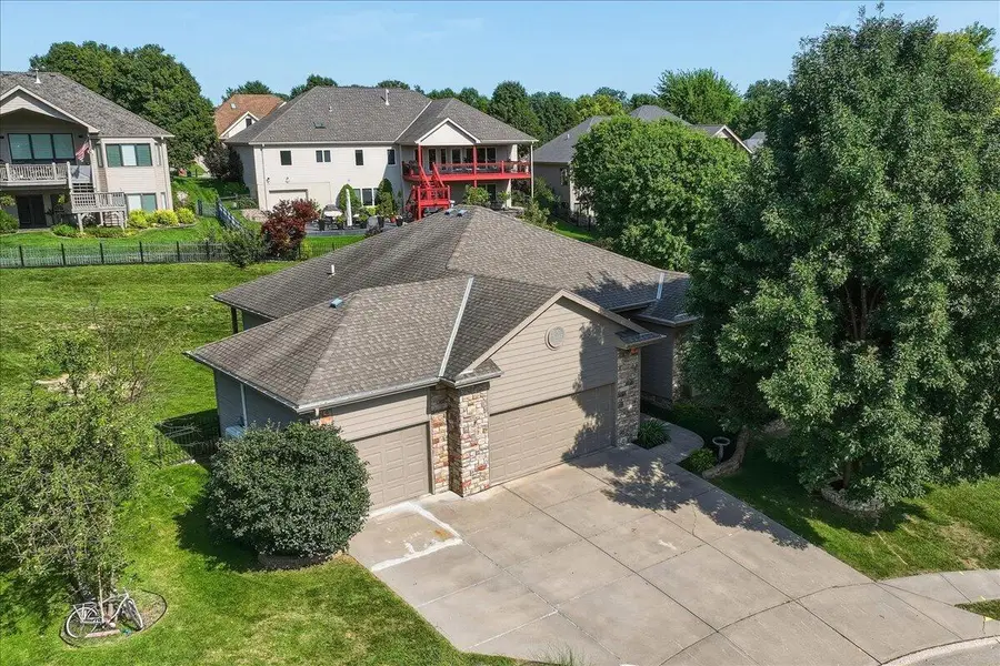 515 Monterey Circle, Council Bluffs, IA 51503 - #2