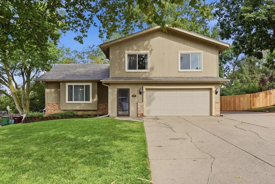 906 Brenton Avenue, Bellevue, NE 68005 - #2