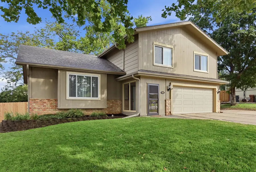 906 Brenton Avenue, Bellevue, NE 68005 - #3