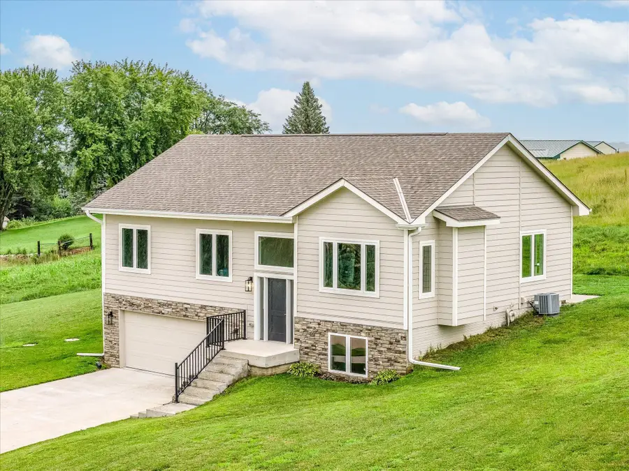 105 Bluegrass Lane, Woodbine, IA 51579 - #2
