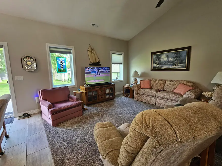 109 S Vine Street, Glenwood, IA 51534 - #3