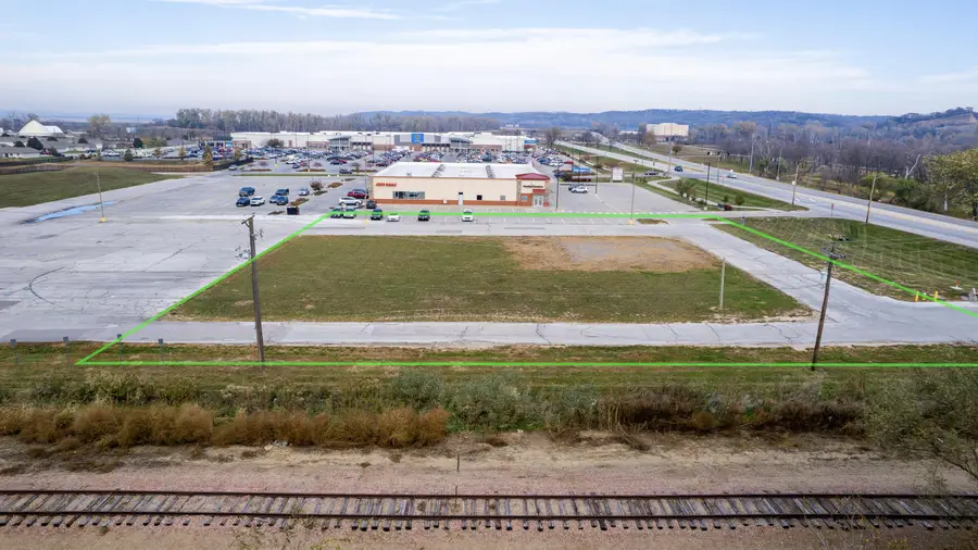 1702 N 16th Street, Council Bluffs, IA 51501 - #2