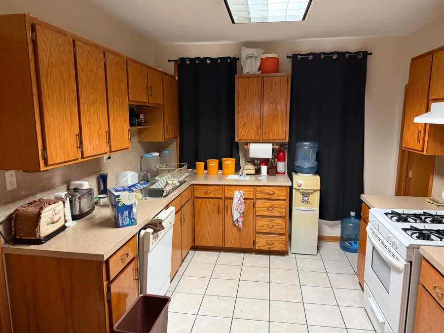 742 W Washington Avenue, Council Bluffs, IA 51503 - #3