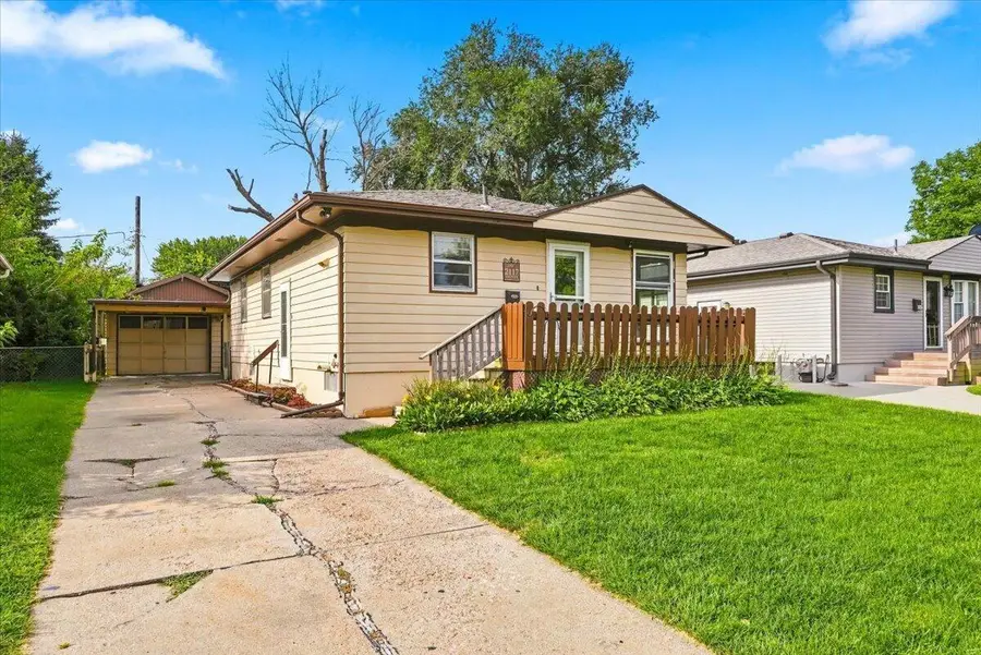 2117 Avenue L, Council Bluffs, IA 51501 - #2