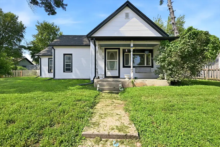 110 2nd Avenue, Underwood, IA 51576 - #2