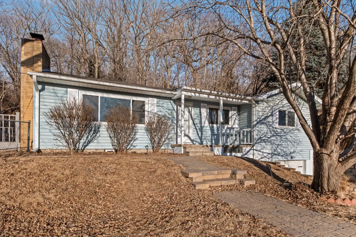 855 Oak Park Road, Council Bluffs, IA 51503 - Image #1