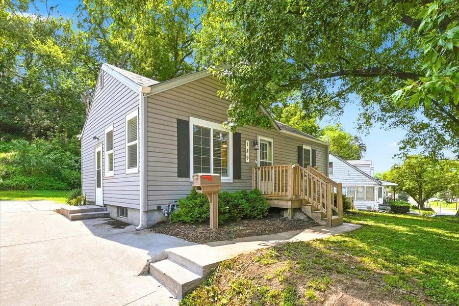 189 E Orchard Avenue, Council Bluffs, IA 51503 - #3
