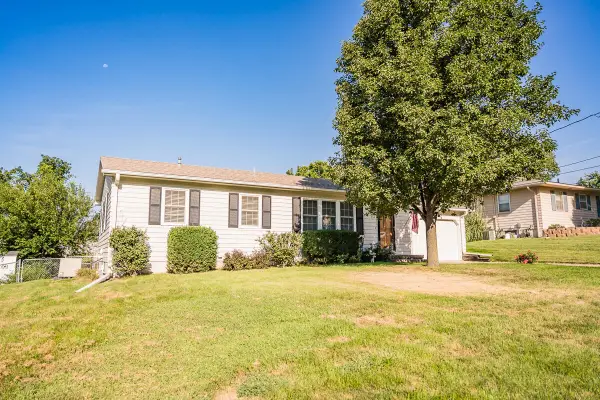 704 N Hazel Street, GLENWOOD, IA 51534