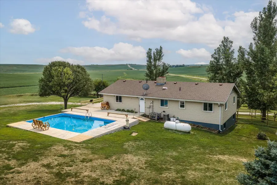 2530 340th Street, Vail, IA 51465 - #2