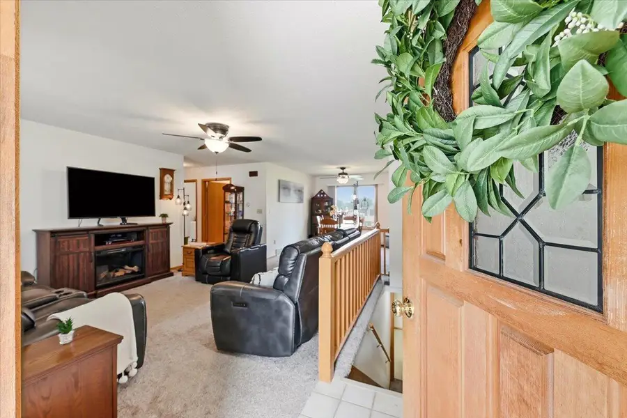 6 Hackett Drive, Oakland, IA 51560 - #3