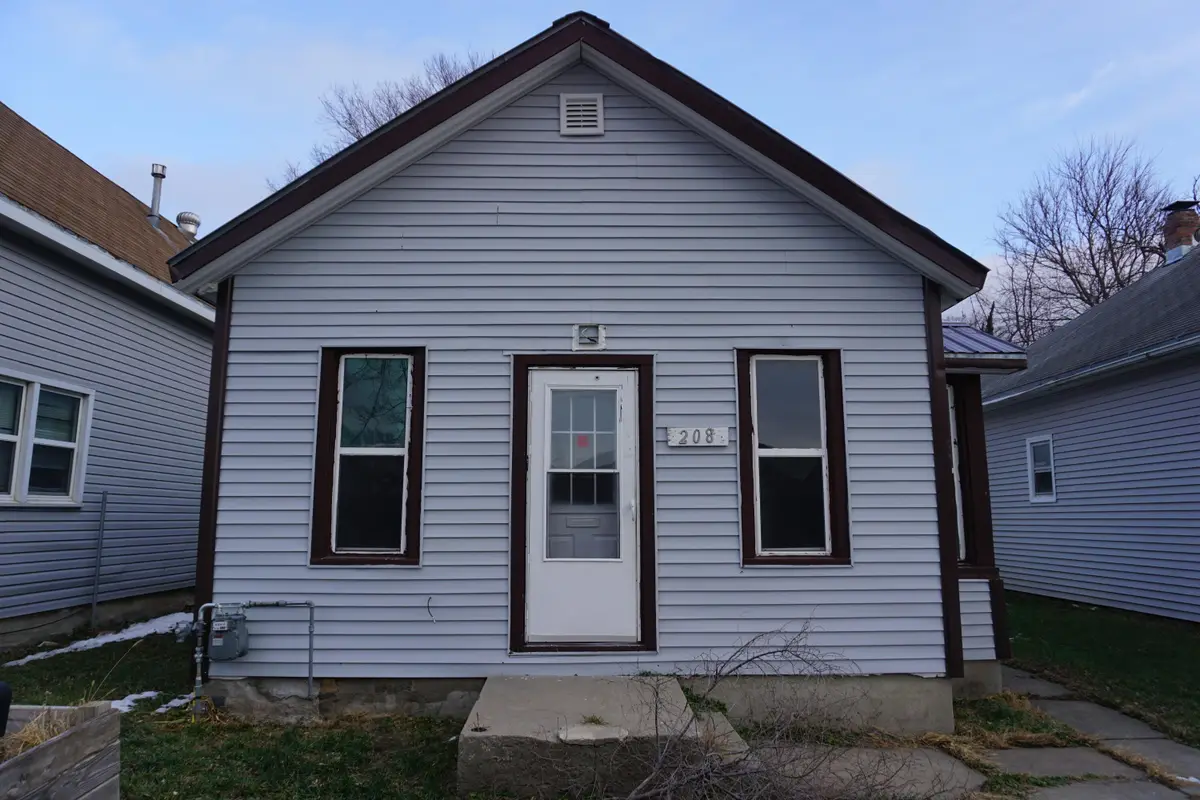 208 N 2nd Street, Missouri Valley, IA 51555 - #1