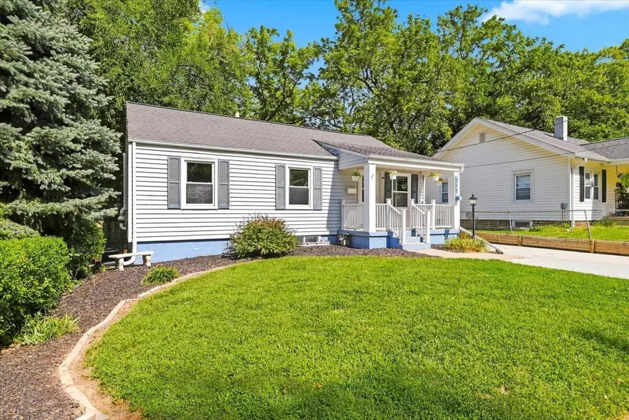 717 Grace Street, Council Bluffs, IA 51503 - #3