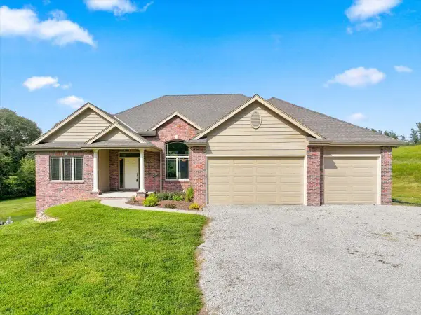 22312 Pioneer Trail, COUNCIL BLUFFS, IA 51503