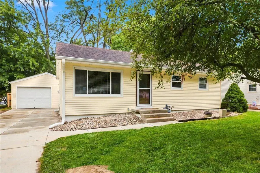 110 Robin Road, Council Bluffs, IA 51503 - #3