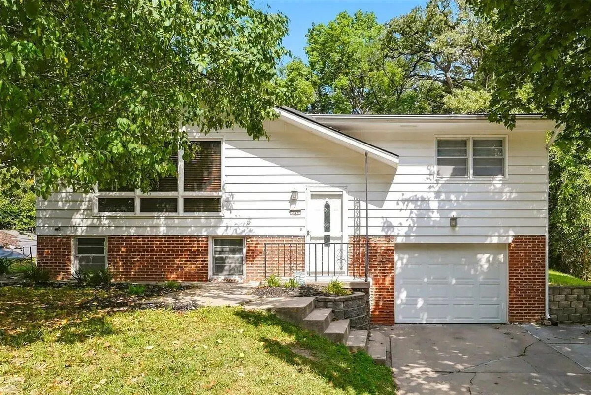 238 Sylvan Drive, Council Bluffs, IA 51503 - #1