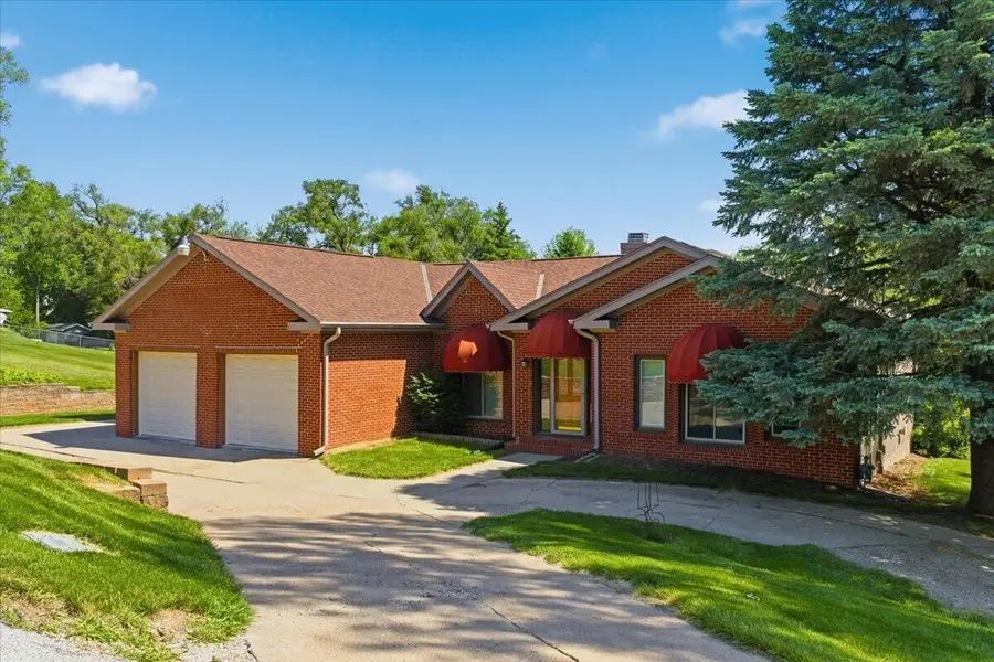 19241 Hawthorne Avenue, Council Bluffs, IA 51503 - #3