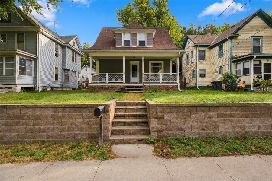 339 Lincoln Avenue, Council Bluffs, IA 51503 - #2