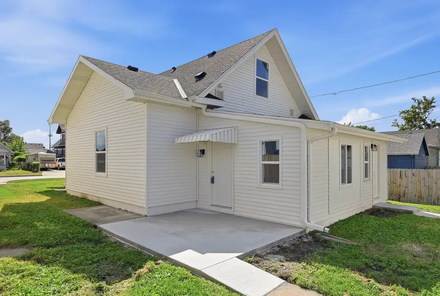 1904 Avenue B, Council Bluffs, IA 51501 - #3