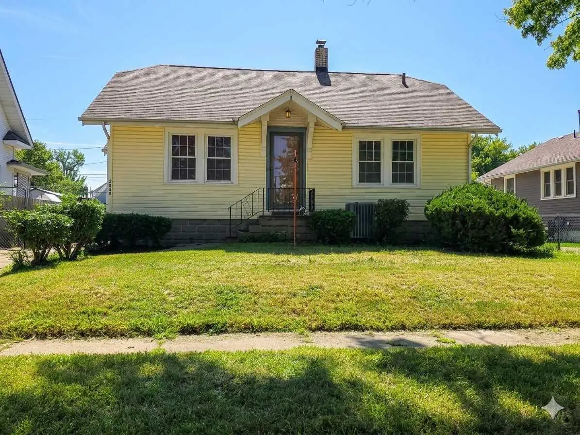 3233 Avenue C, Council Bluffs, IA 51501 - #1