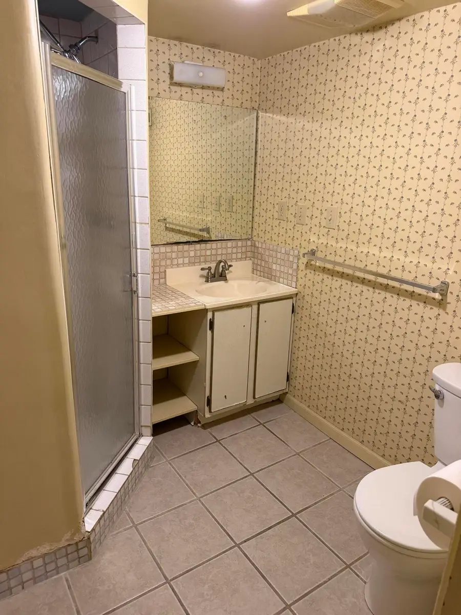 6 Gould Avenue, Council Bluffs, IA 51503 - #3