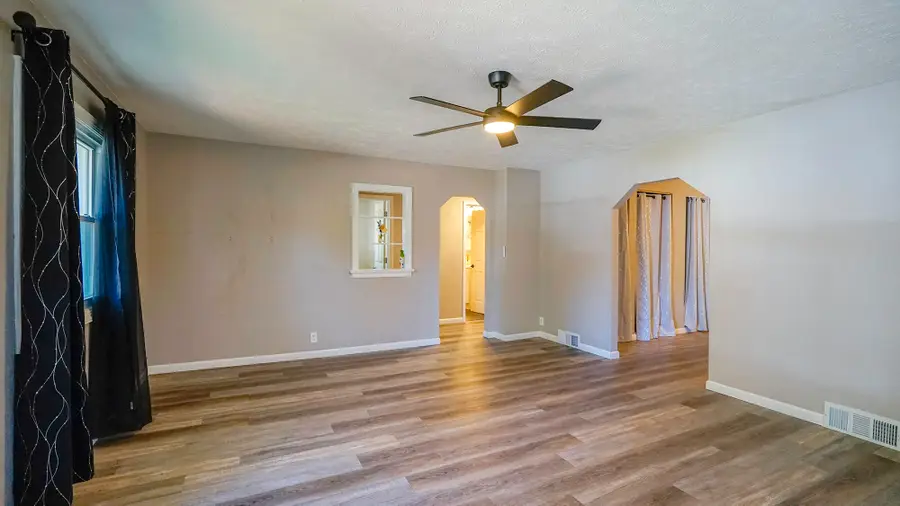 1015 25th Avenue, Council Bluffs, IA 51501 - #3