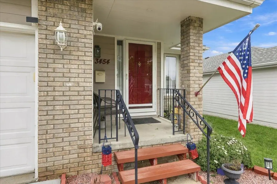 3454 Avenue F, Council Bluffs, IA 51501 - #3