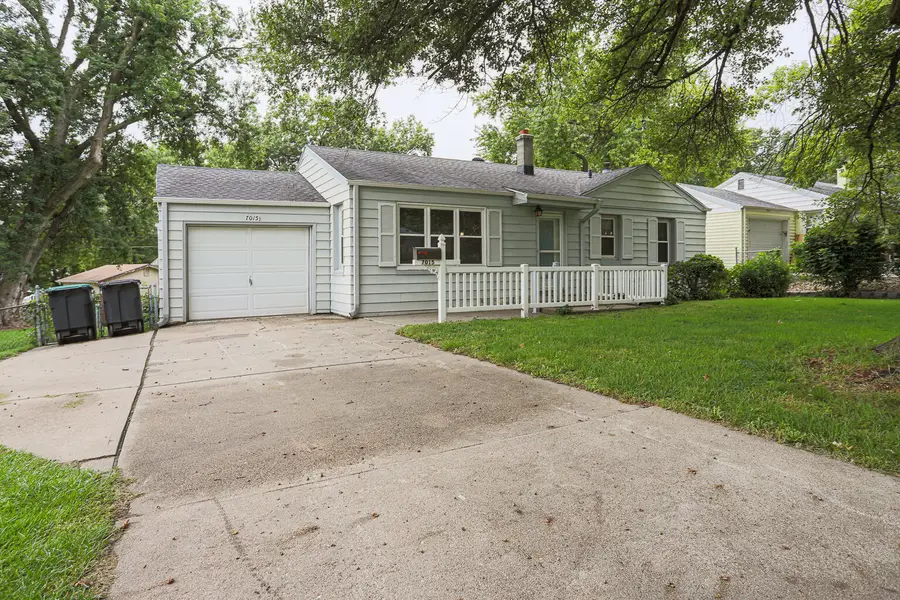 7015 Western Avenue, Omaha, NE 68132 - #2