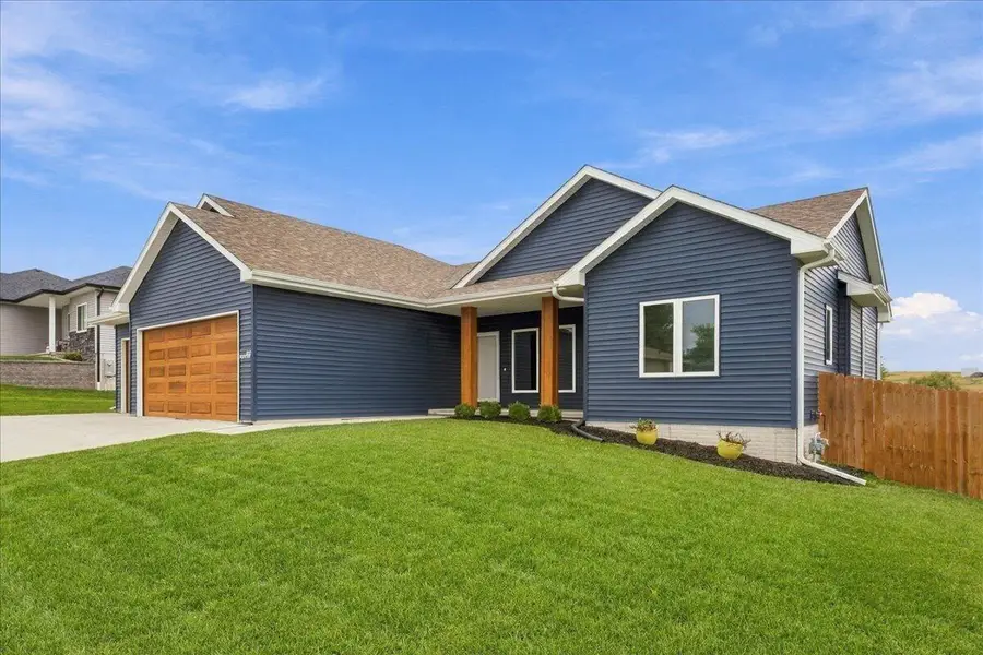 500 Hope Avenue, Underwood, IA 51576 - #2