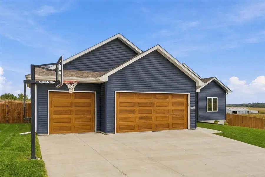 500 Hope Avenue, Underwood, IA 51576 - #3