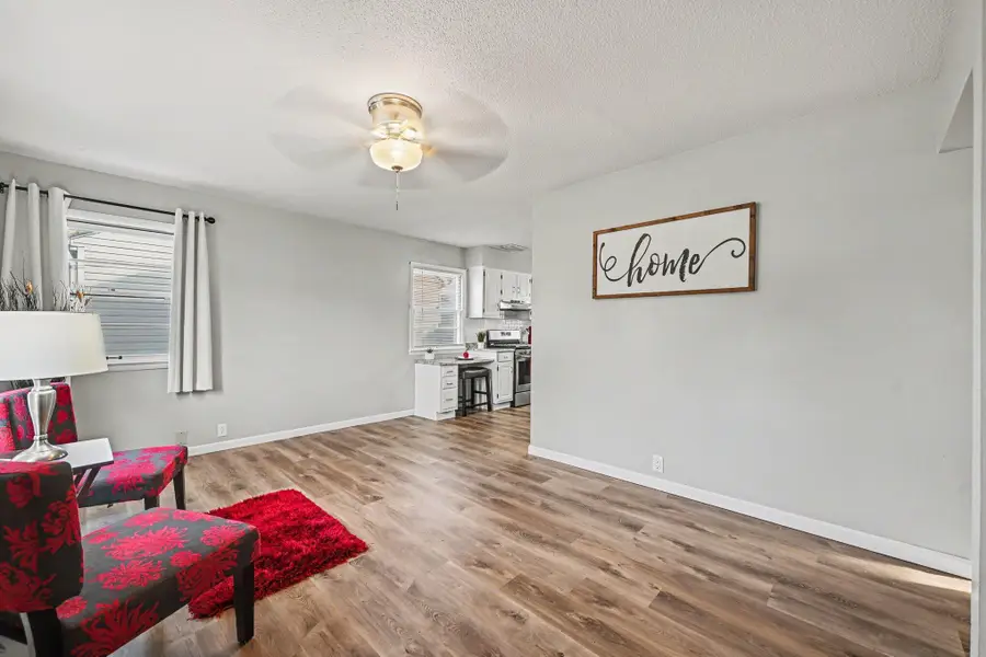 2815 7th Avenue, Council Bluffs, IA 51501 - #3