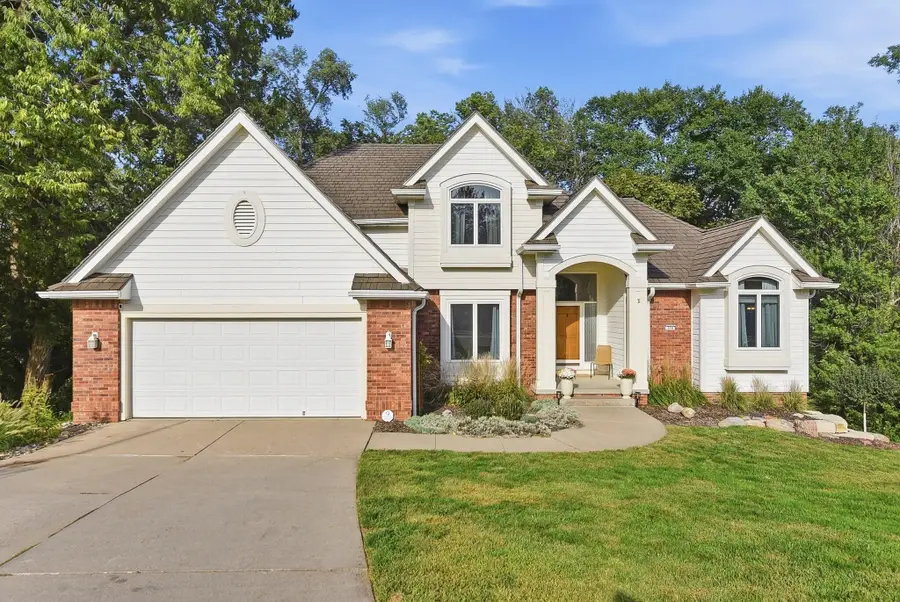 314 Golden Oaks Drive, Council Bluffs, IA 51503 - #2