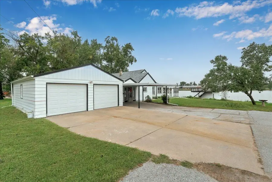 4428 N 7th Street, Carter Lake, IA 51510 - #3