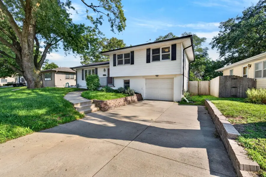 28 Crestwood Drive, Council Bluffs, IA 51503 - #2