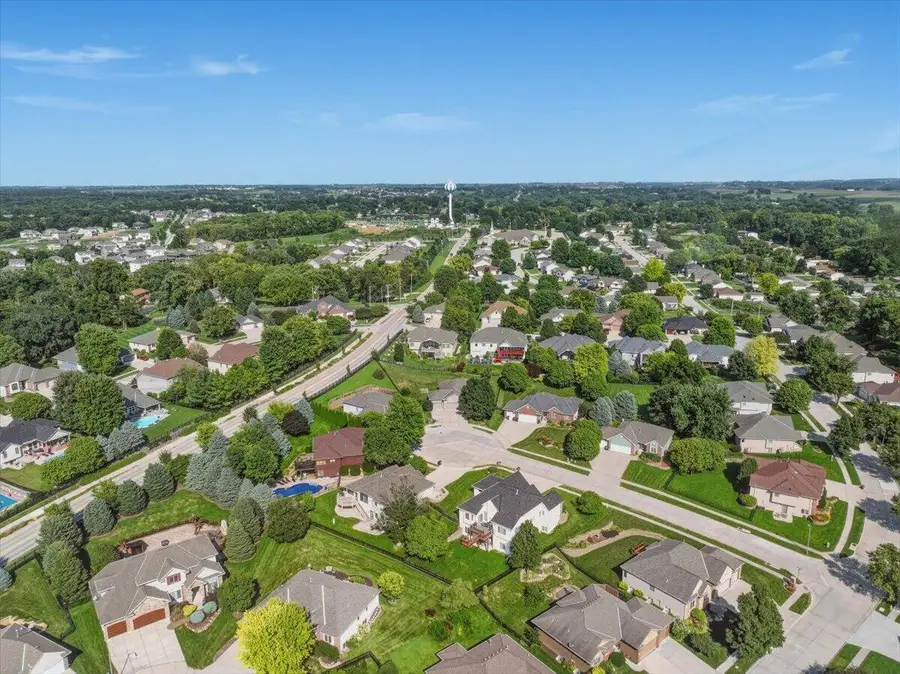 515 Monterey Circle, Council Bluffs, IA 51503 - #3