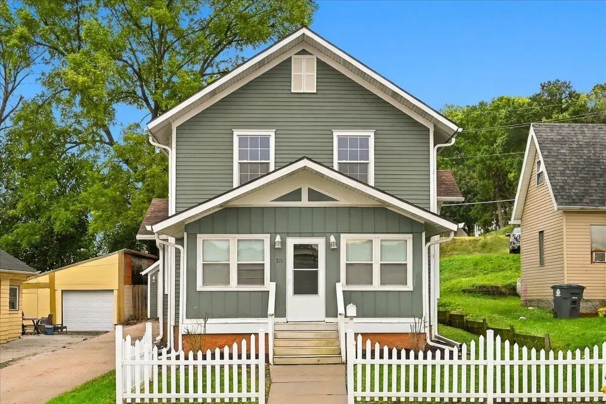 515 E Pierce Street, Council Bluffs, IA 51503 - #1