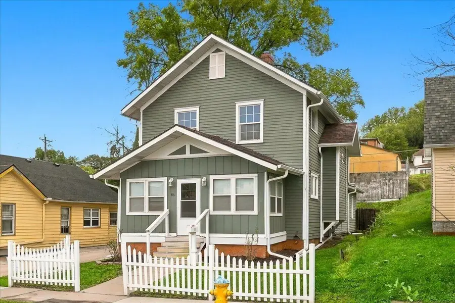 515 E Pierce Street, Council Bluffs, IA 51503 - #2