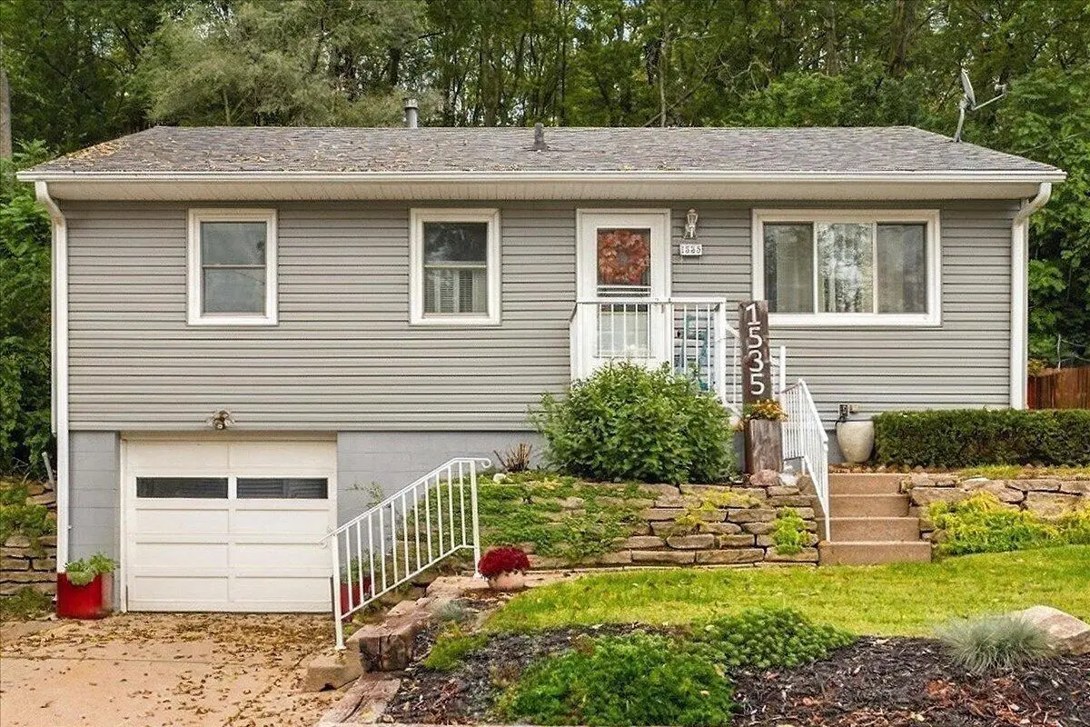 1535 Sunset Drive, Council Bluffs, IA 51503 - #1