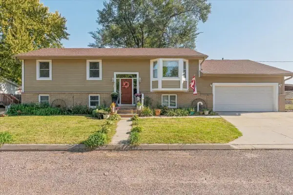 127 Aztec Street, COUNCIL BLUFFS, IA 51501