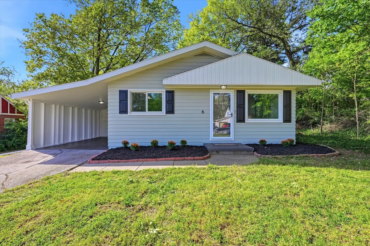6 N Myrtle Street, Glenwood, IA 51534 - #1