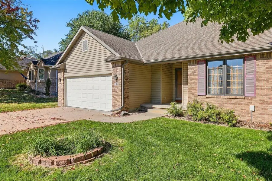 112 W Ferndale Drive, Council Bluffs, IA 51503 - #2