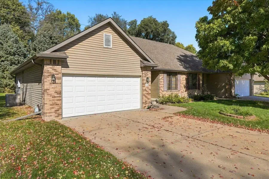 112 W Ferndale Drive, Council Bluffs, IA 51503 - #3