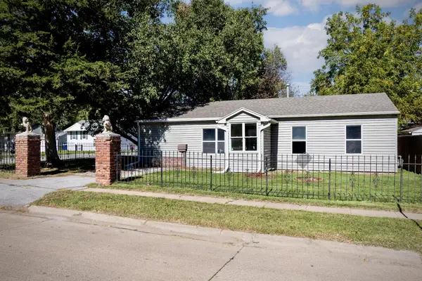 1302 Dorene Boulevard, CARTER LAKE, IA 51510