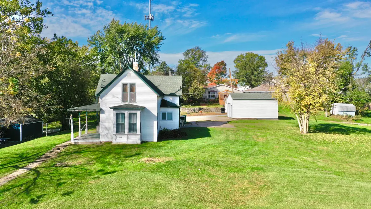 1303 Benton Avenue, Corning, IA 50841 - #1