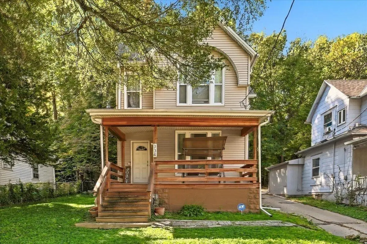 334 Lincoln Avenue, Council Bluffs, IA 51503 - #1
