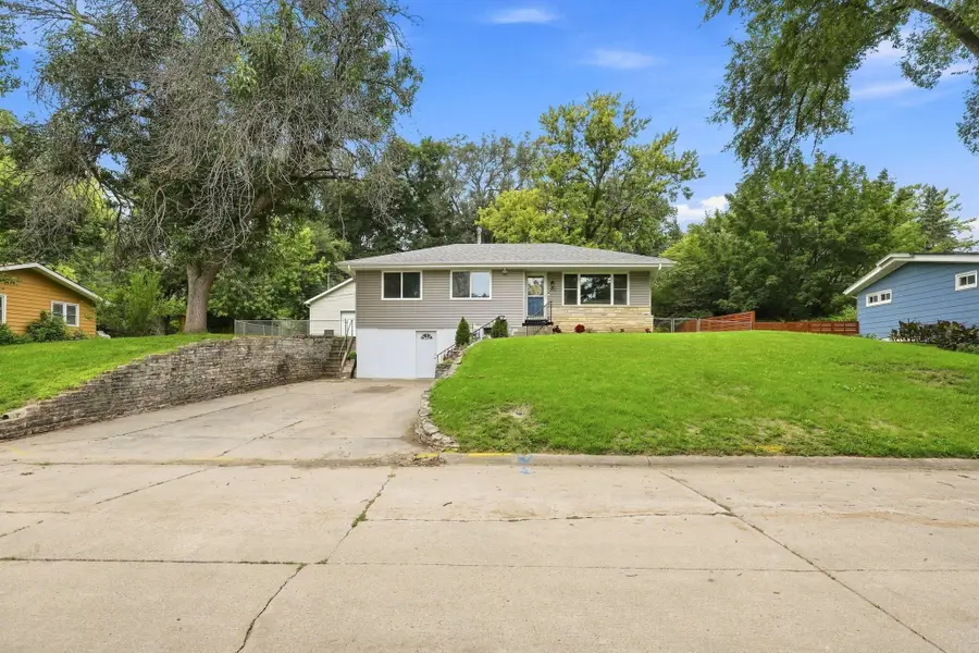 222 Pickardy Lane, Council Bluffs, IA 51503 - #2