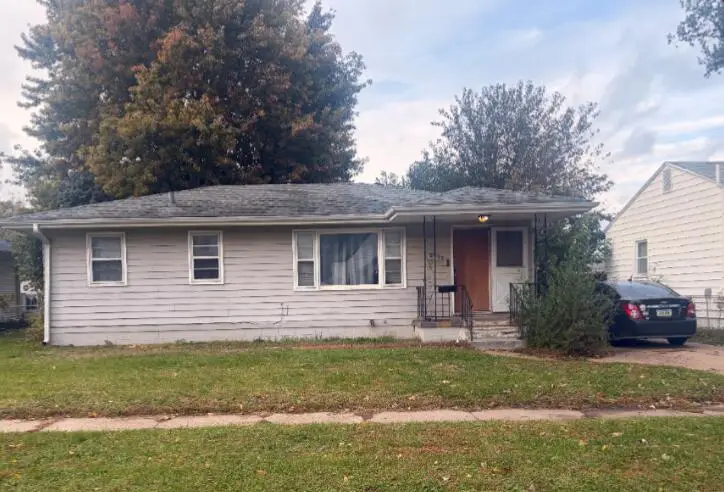 2932 Avenue I, Council Bluffs, IA 51501 - #1