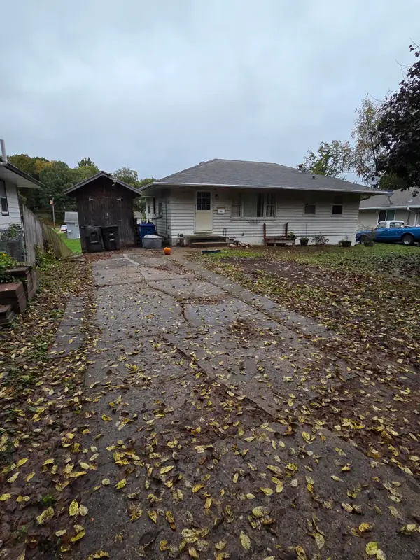 2505 Mann Avenue, Des Moines, IA 50310