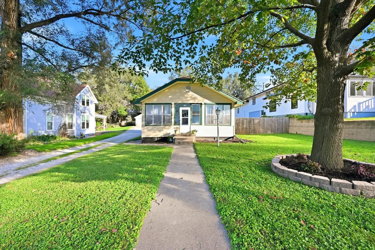 126 W Graham Avenue, Council Bluffs, IA 51503 - #1