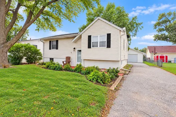 919 Avenue P, CARTER LAKE, IA 51510